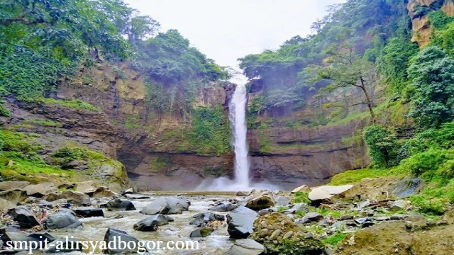 Lembah Lengkehan Wisata Alam yang Mempesona di Pasuruan